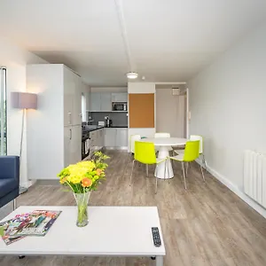 https://apt-university-hall-ucc-summer-beds.corkhotel.net
